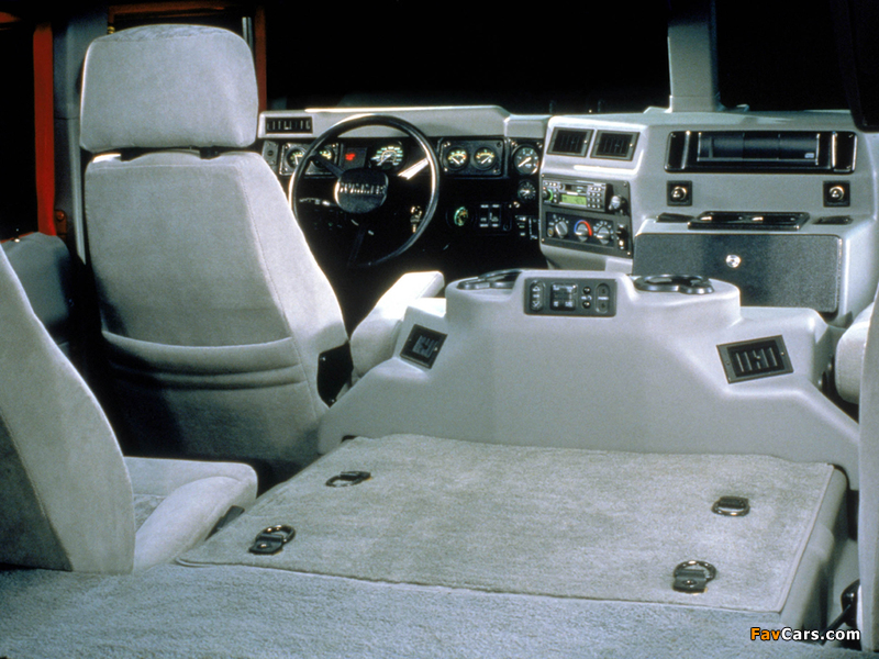 Hummer H1 Wagon 1992–2005 images (800 x 600)