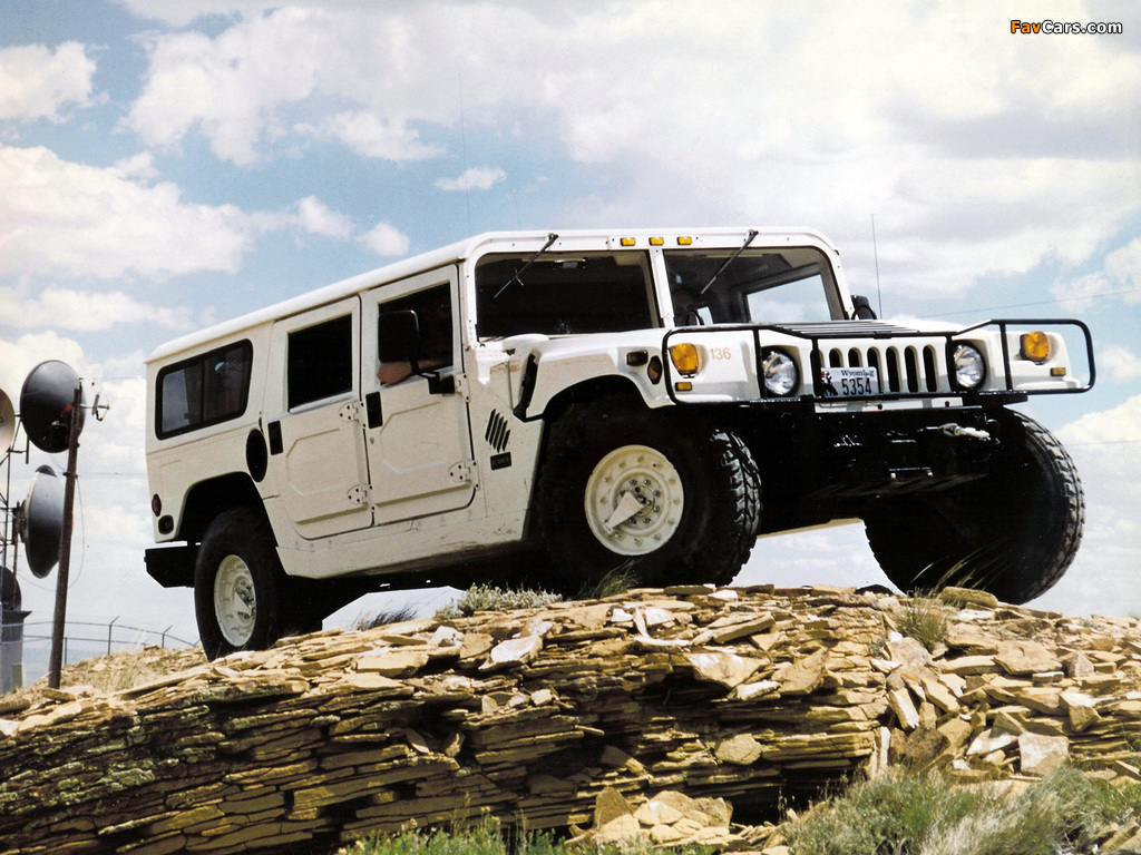 Hummer H1 Wagon 1992–2005 images (1024 x 768)