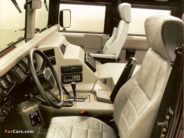 Hummer H1 Wagon 1992–2005 images (640 x 480)