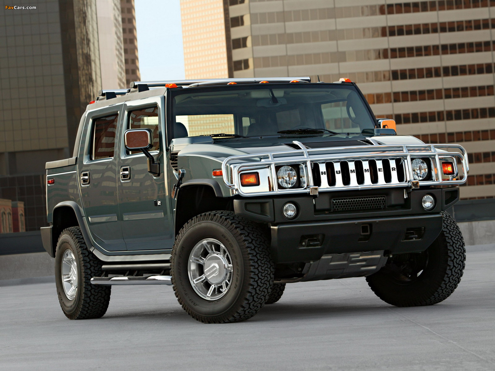 Hummer H2 SUT 2005–09 pictures (1600 x 1200)