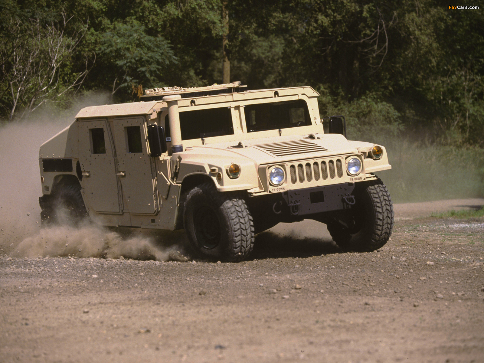 Images of HMMWV M1165 (1600 x 1200)