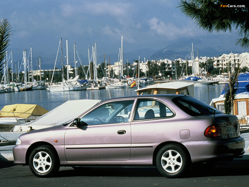 Hyundai Accent 3-door 1994–96 photos (1024 x 768)