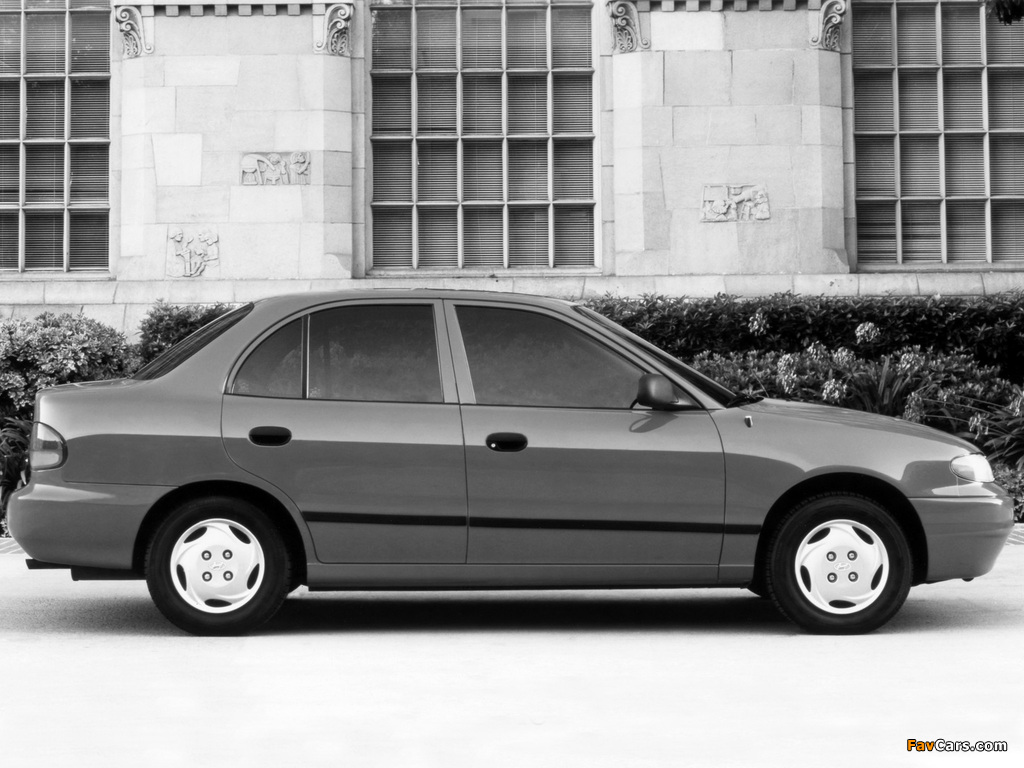 Hyundai Accent Sedan US-spec 1994–96 photos (1024 x 768)