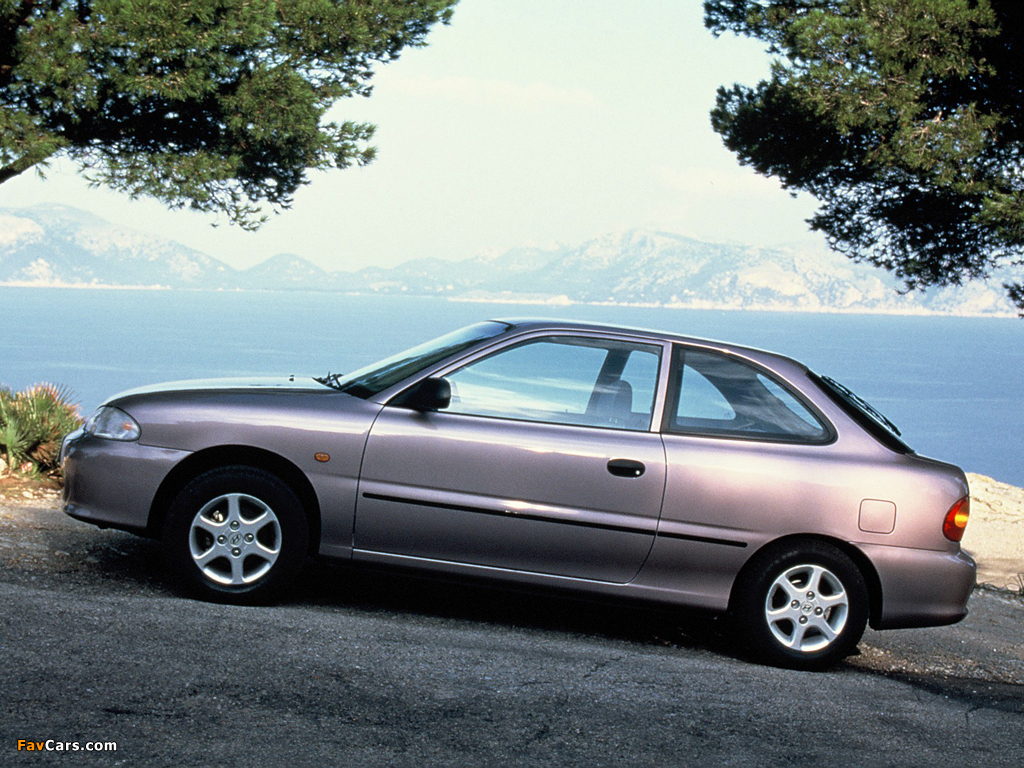 Hyundai Accent 3-door 1994–96 pictures (1024 x 768)