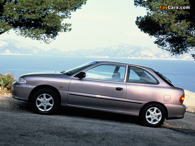 Hyundai Accent 3-door 1994–96 pictures (640 x 480)