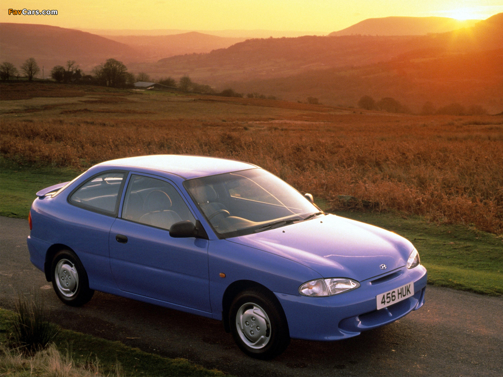Hyundai Accent 3-door 1996–2000 images (1024 x 768)