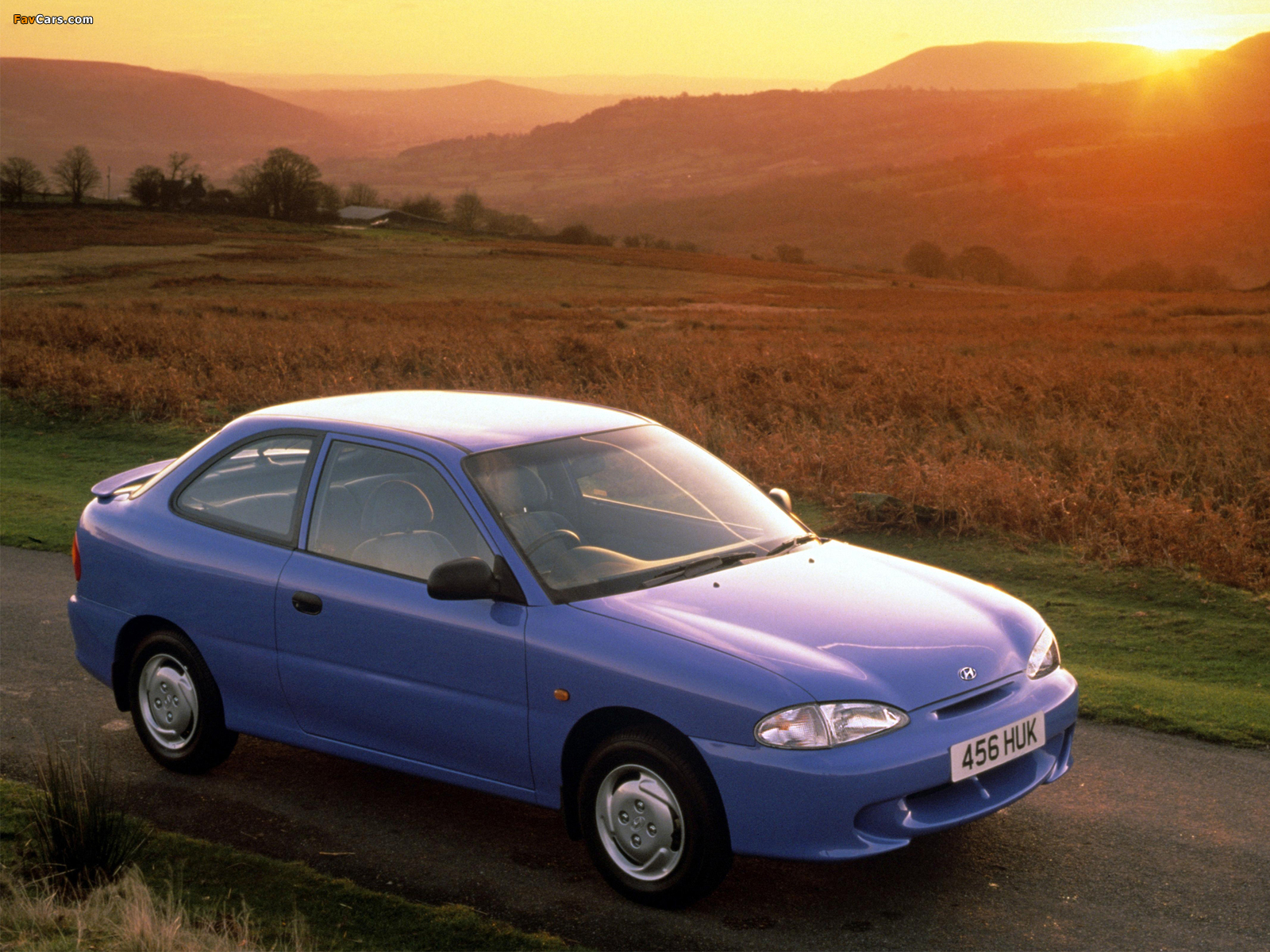 Hyundai Accent 3-door 1996–2000 images (1600 x 1200)