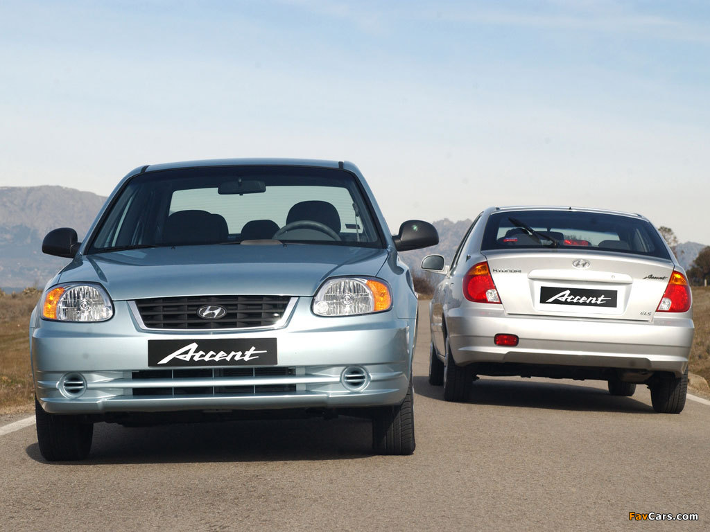 Hyundai Accent 5-door 2003–06 images (1024 x 768)