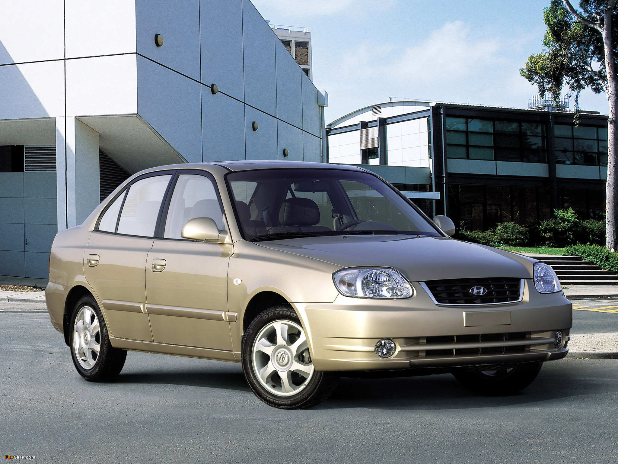 Hyundai Accent Sedan 2003–06 photos (2048 x 1536)