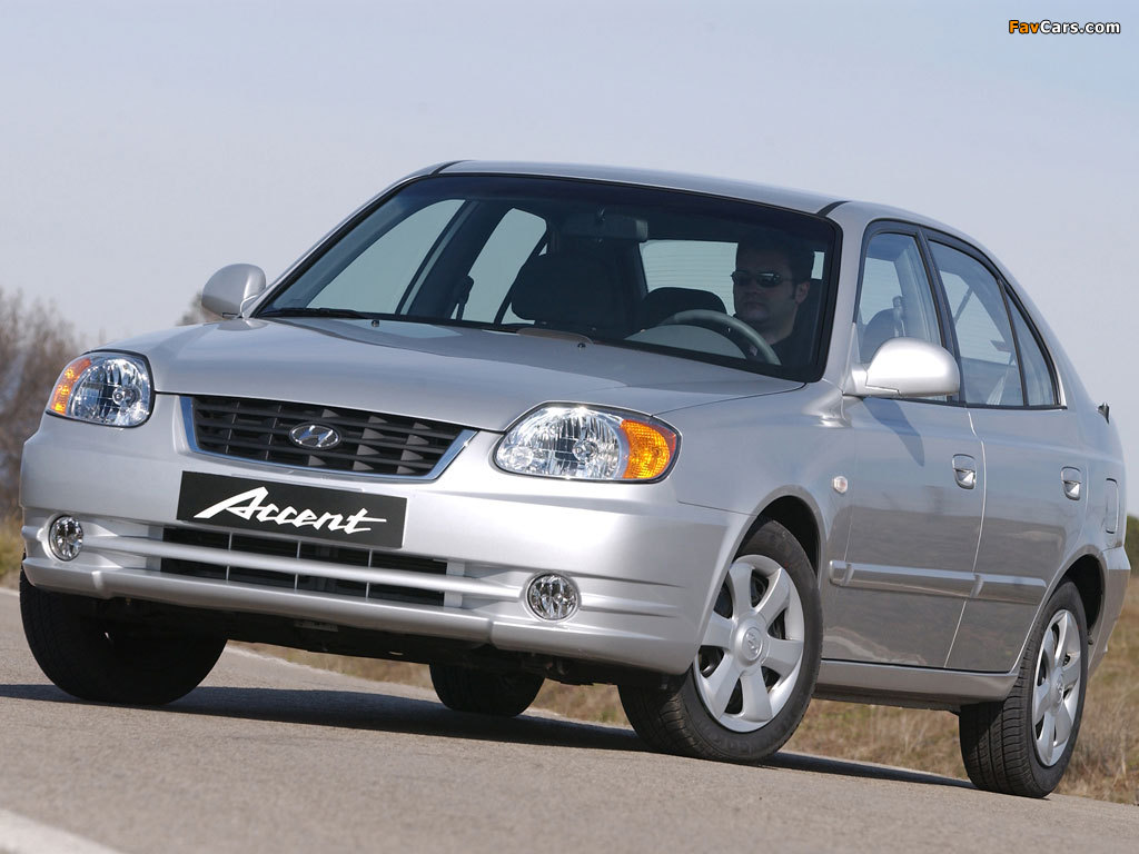 Hyundai Accent 5-door 2003–06 photos (1024 x 768)