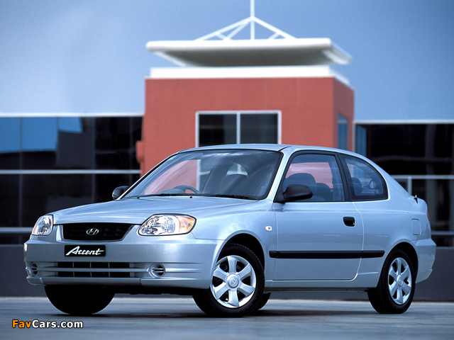 Hyundai Accent 3-door AU-spec 2003–06 photos (640 x 480)