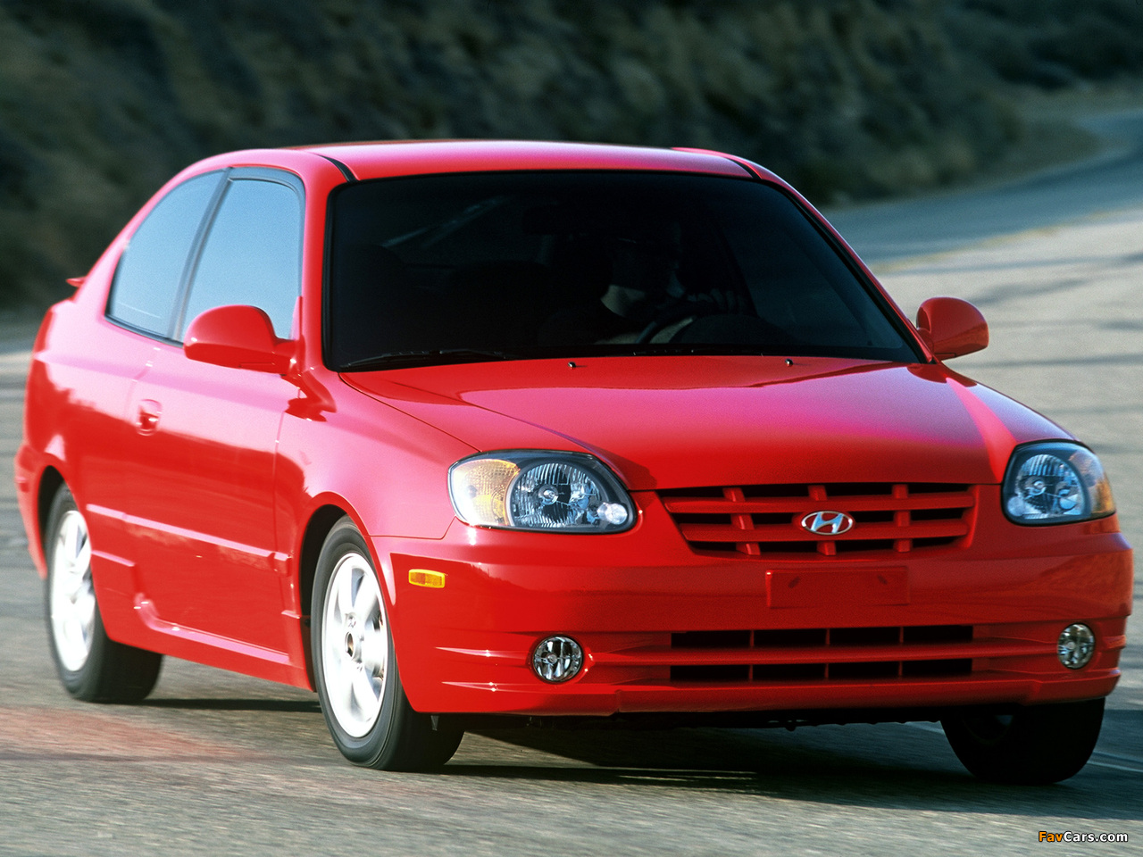 Hyundai Accent 3-door US-spec 2003–06 photos (1280 x 960)