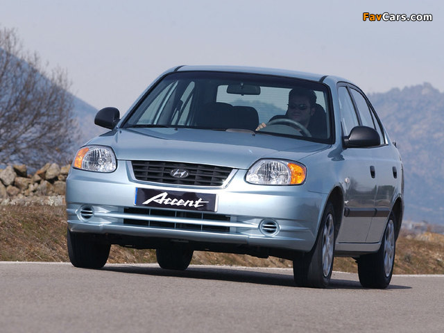 Hyundai Accent Sedan 2003–06 pictures (640 x 480)