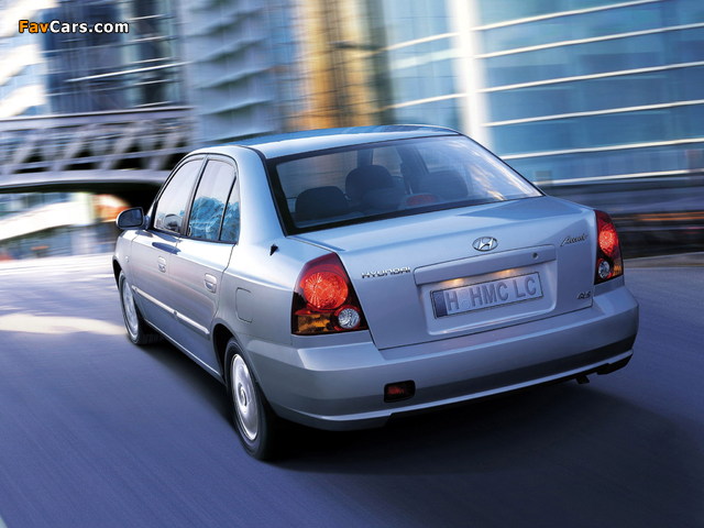 Hyundai Accent Sedan 2003–06 wallpapers (640 x 480)
