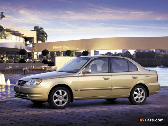 Hyundai Accent Sedan 2003–06 wallpapers (640 x 480)
