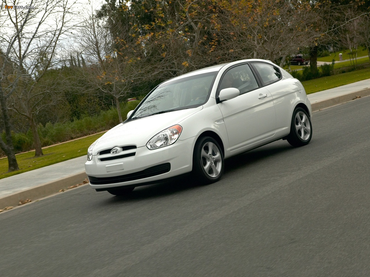 Hyundai Accent 3-door US-spec 2006–11 images (1280 x 960)