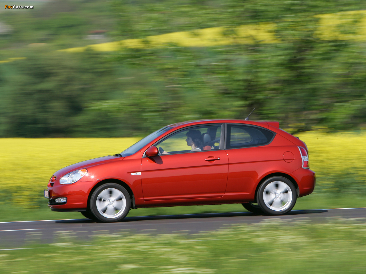 Hyundai Accent 3-door 2006–07 images (1280 x 960)