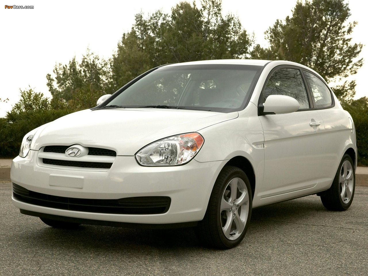 Hyundai Accent 3-door US-spec 2006–11 photos (1280 x 960)