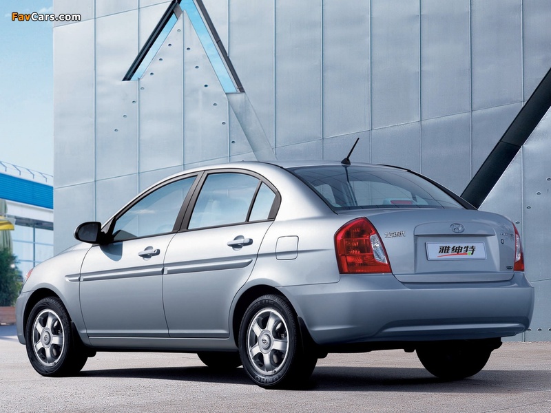 Hyundai Accent Sedan 2006–10 pictures (800 x 600)