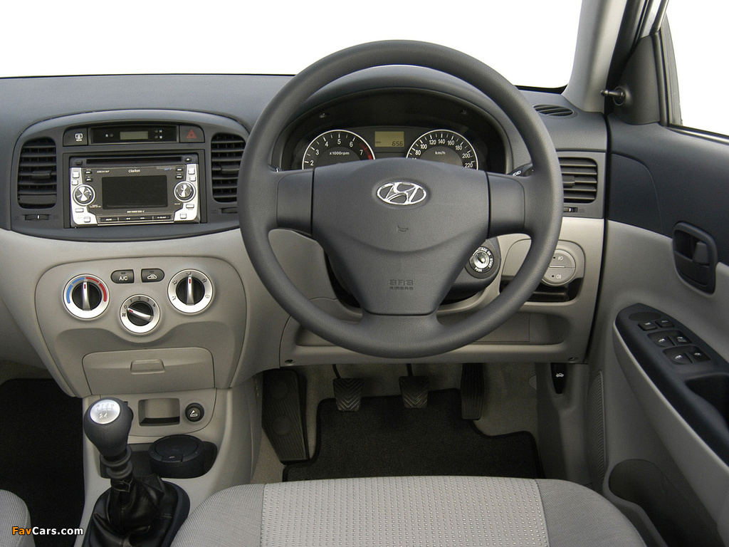 Hyundai Accent Sedan ZA-spec 2006–11 pictures (1024 x 768)