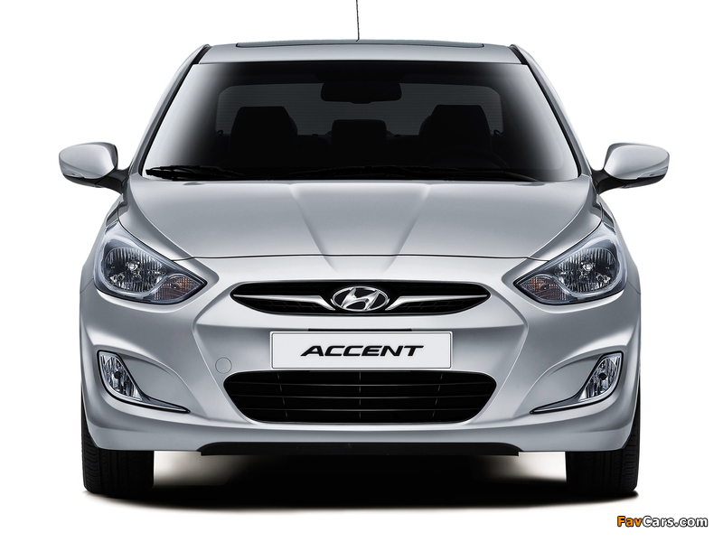 Hyundai Accent (RB) 2010 photos (800 x 600)