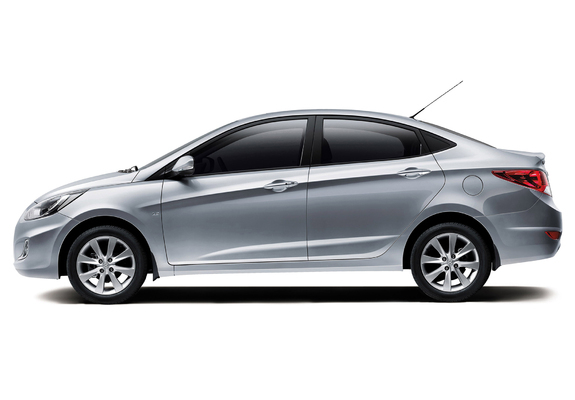 Hyundai Accent (RB) 2010 pictures