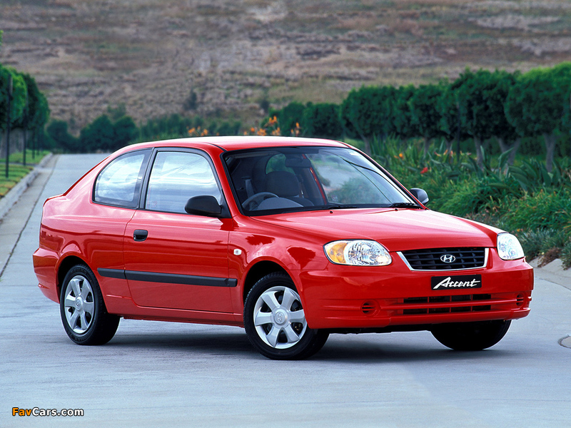 Images of Hyundai Accent 3-door AU-spec 2003–06 (800 x 600)