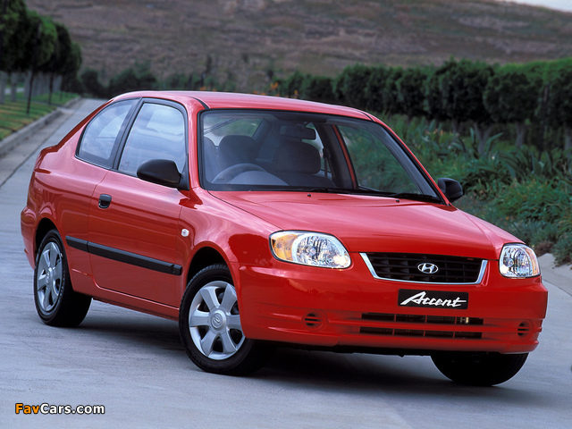 Images of Hyundai Accent 3-door AU-spec 2003–06 (640 x 480)