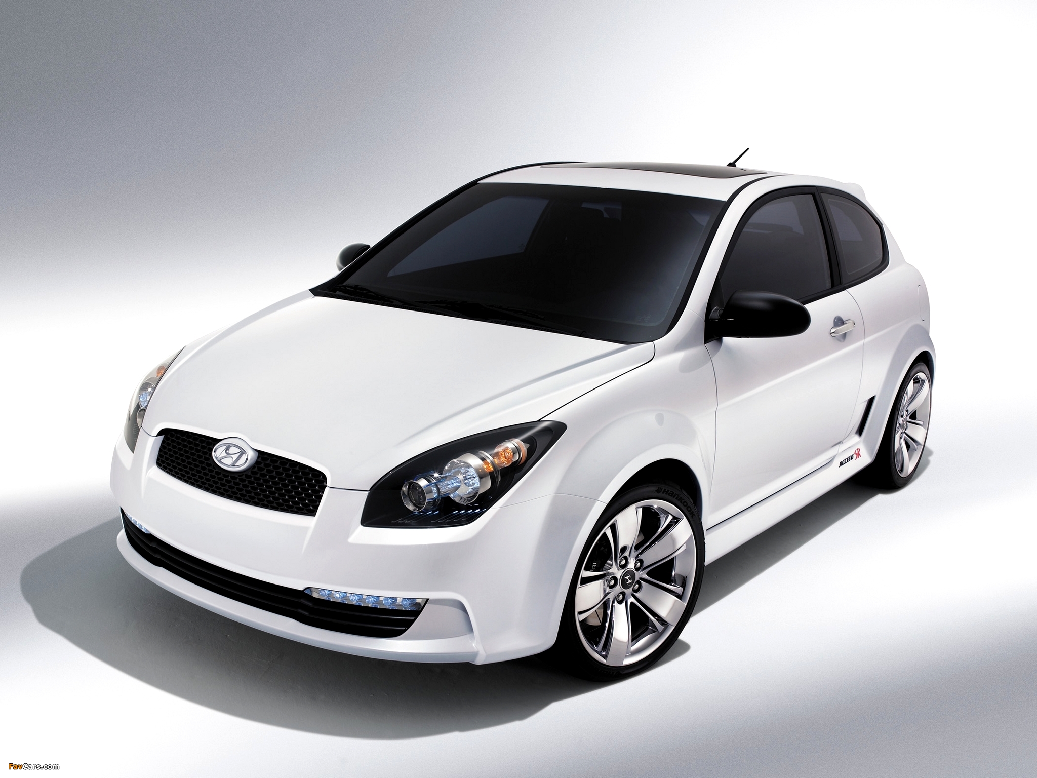 Images of Hyundai Accent SR Concept 2005 (2048 x 1536)