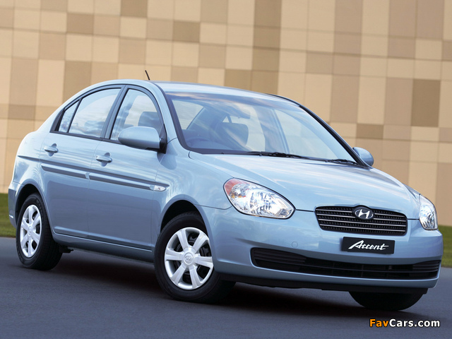 Images of Hyundai Accent Sedan AU-spec 2006–11 (640 x 480)