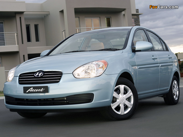 Images of Hyundai Accent Sedan AU-spec 2006–11 (640 x 480)