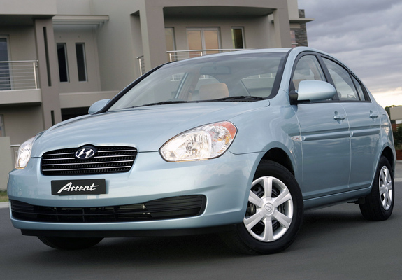 Images of Hyundai Accent Sedan AU-spec 2006–11