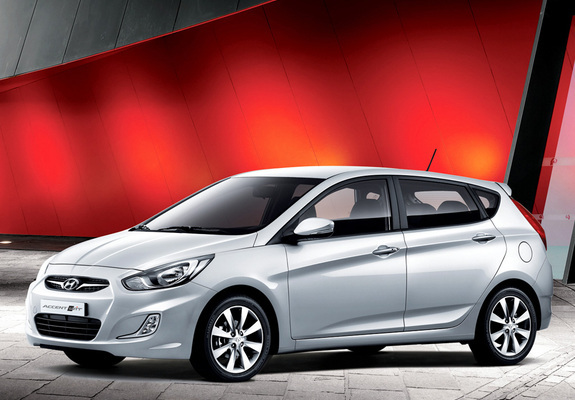 Images of Hyundai Accent Wit (RB) 2011