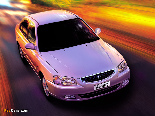 Photos of Hyundai Accent Sedan 2000 (640 x 480)