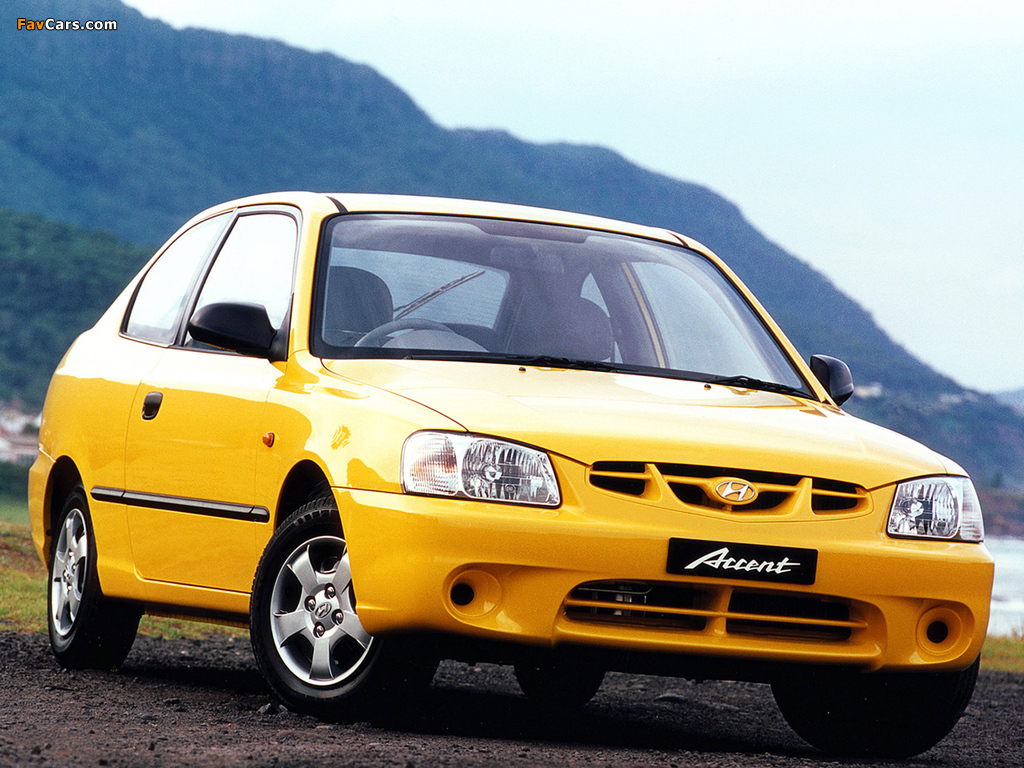 Photos of Hyundai Accent 3-door AU-spec 2000–03 (1024 x 768)