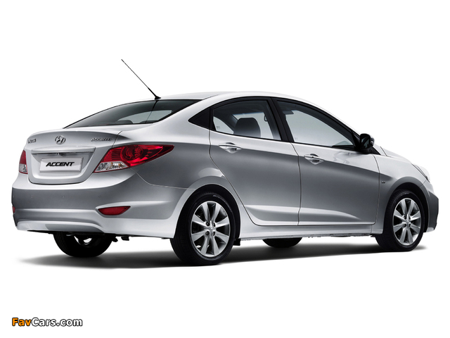 Photos of Hyundai Accent (RB) 2010 (640 x 480)