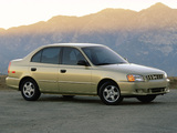 Pictures of Hyundai Accent Sedan US-spec 2000–03