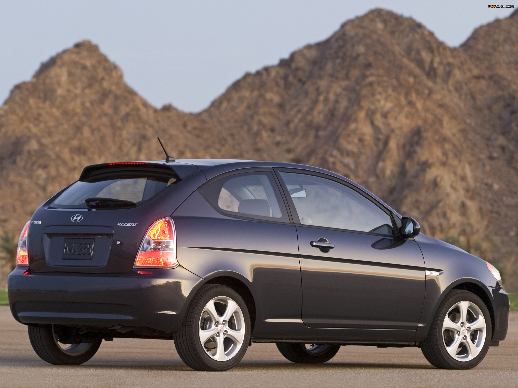 Pictures of Hyundai Accent 3-door US-spec 2006–11 (2048 x 1536)