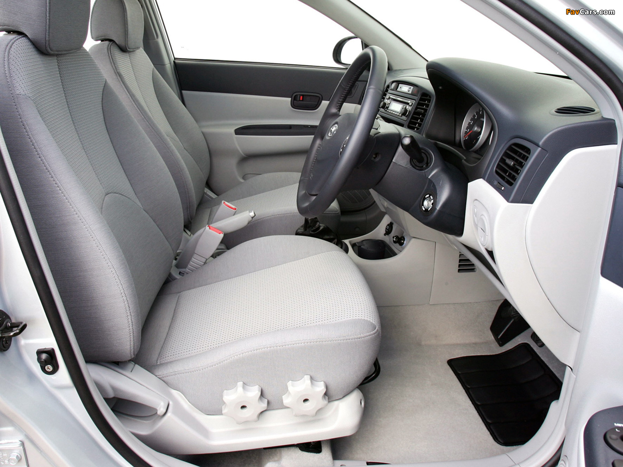 Pictures of Hyundai Accent Sedan AU-spec 2006–11 (1280 x 960)