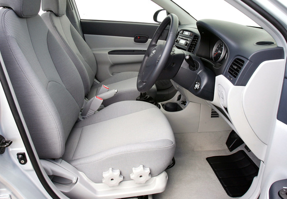 Pictures of Hyundai Accent Sedan AU-spec 2006–11