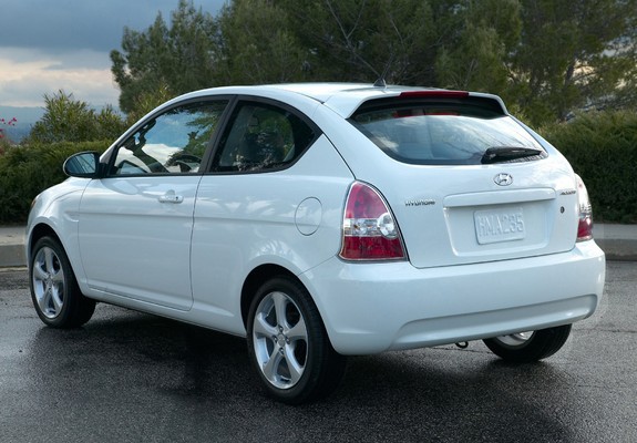 Pictures of Hyundai Accent 3-door US-spec 2006–11