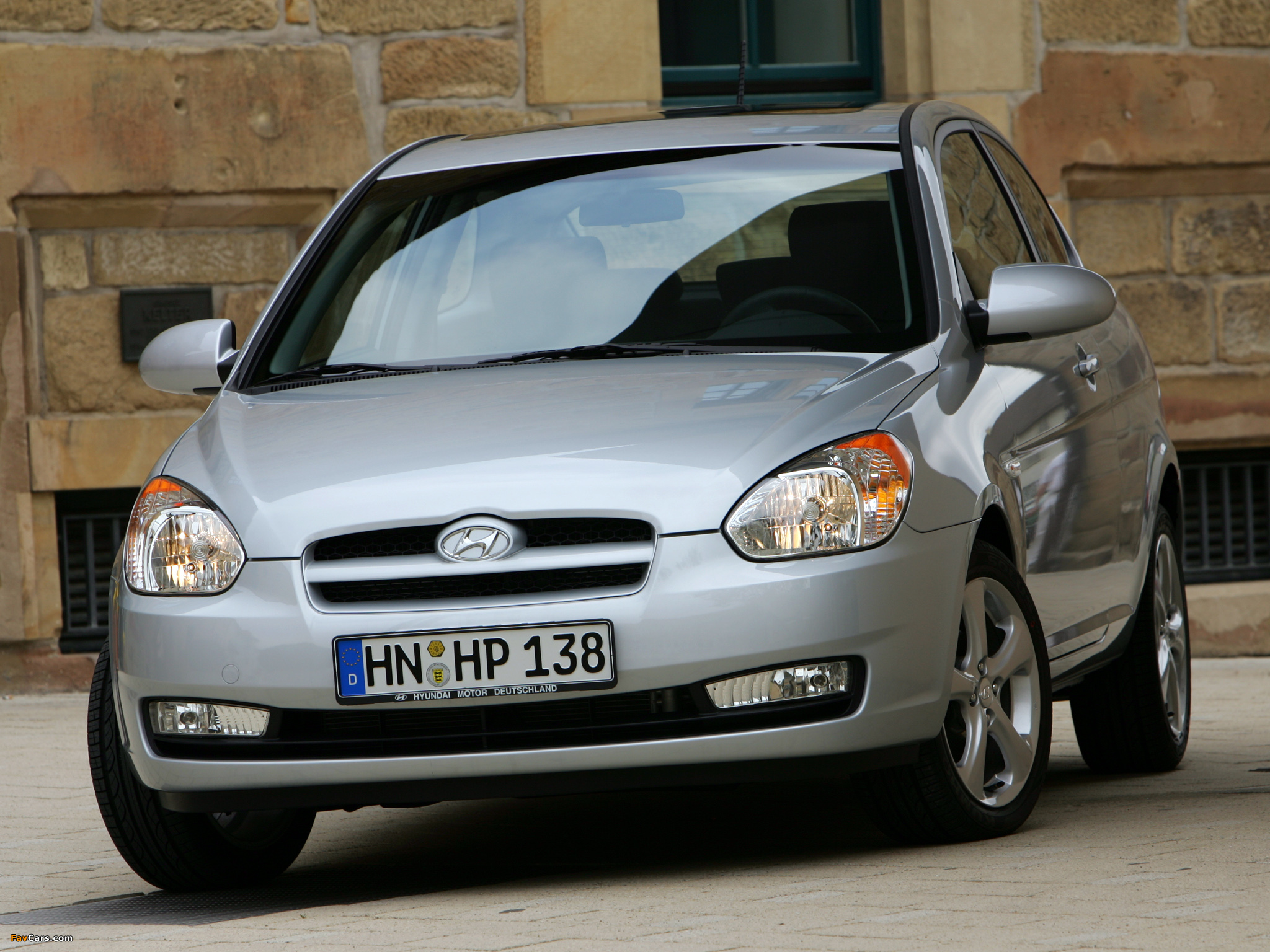 Pictures of Hyundai Accent 3-door 2006–07 (2048 x 1536)