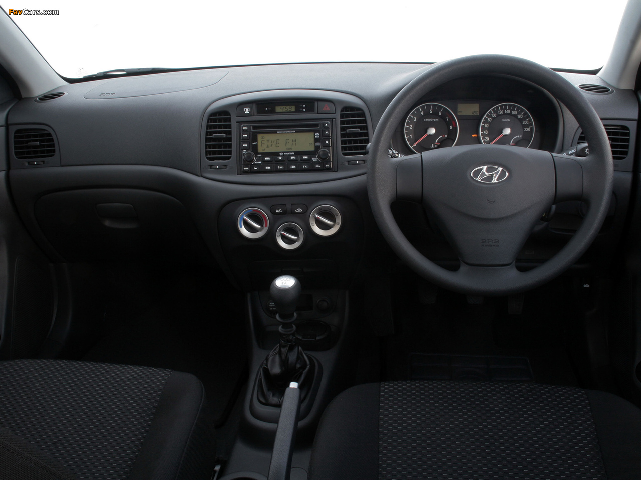 Pictures of Hyundai Accent 3-door ZA-spec 2007–11 (1280 x 960)