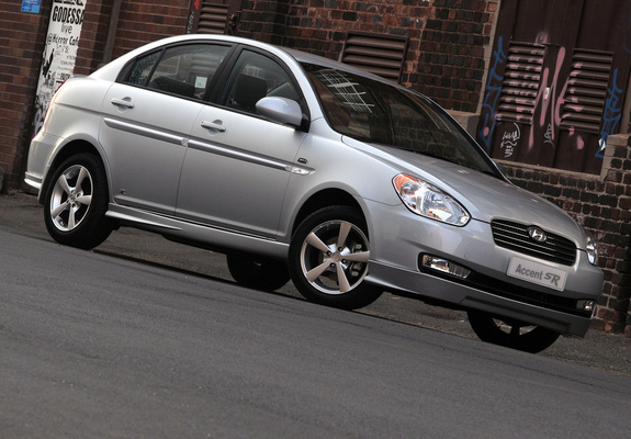 Pictures of Hyundai Accent SR Sedan 2008