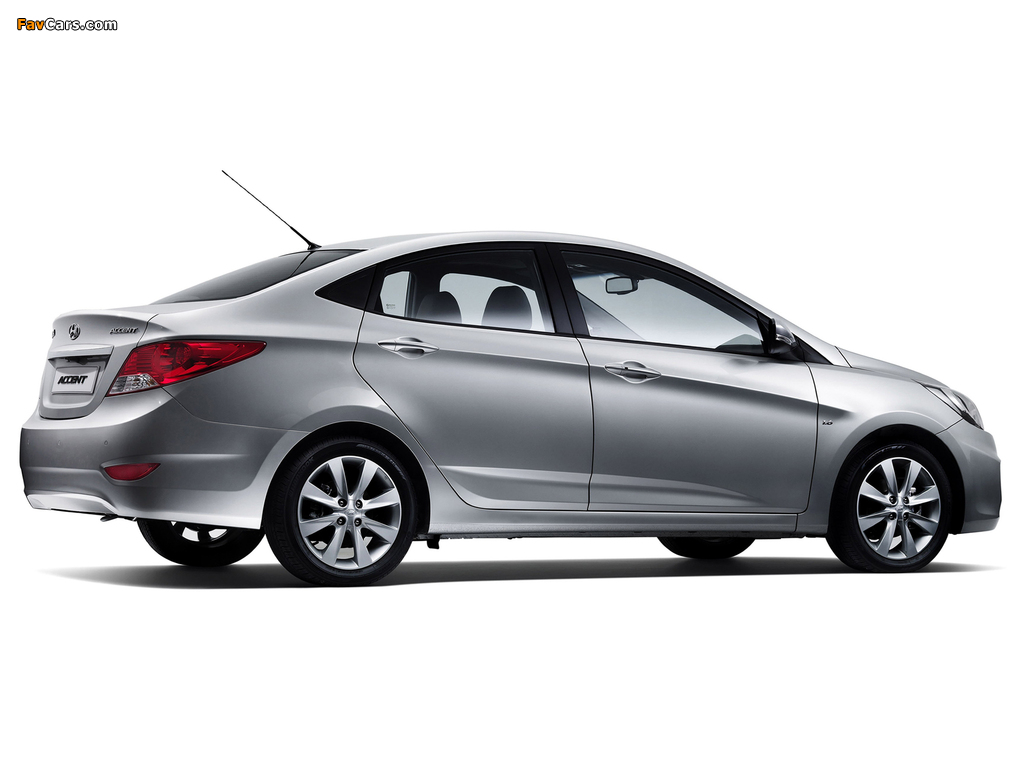 Pictures of Hyundai Accent (RB) 2010 (1024 x 768)