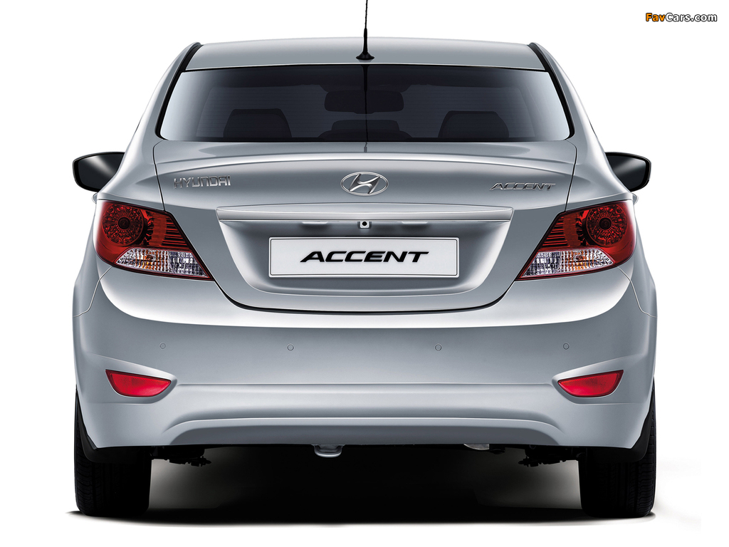 Pictures of Hyundai Accent (RB) 2010 (1024 x 768)