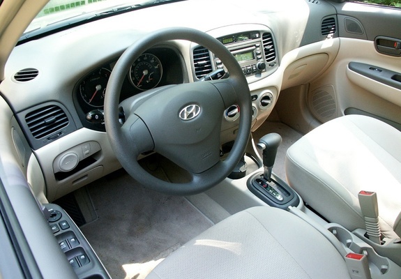 Hyundai Accent Sedan 2006–10 wallpapers
