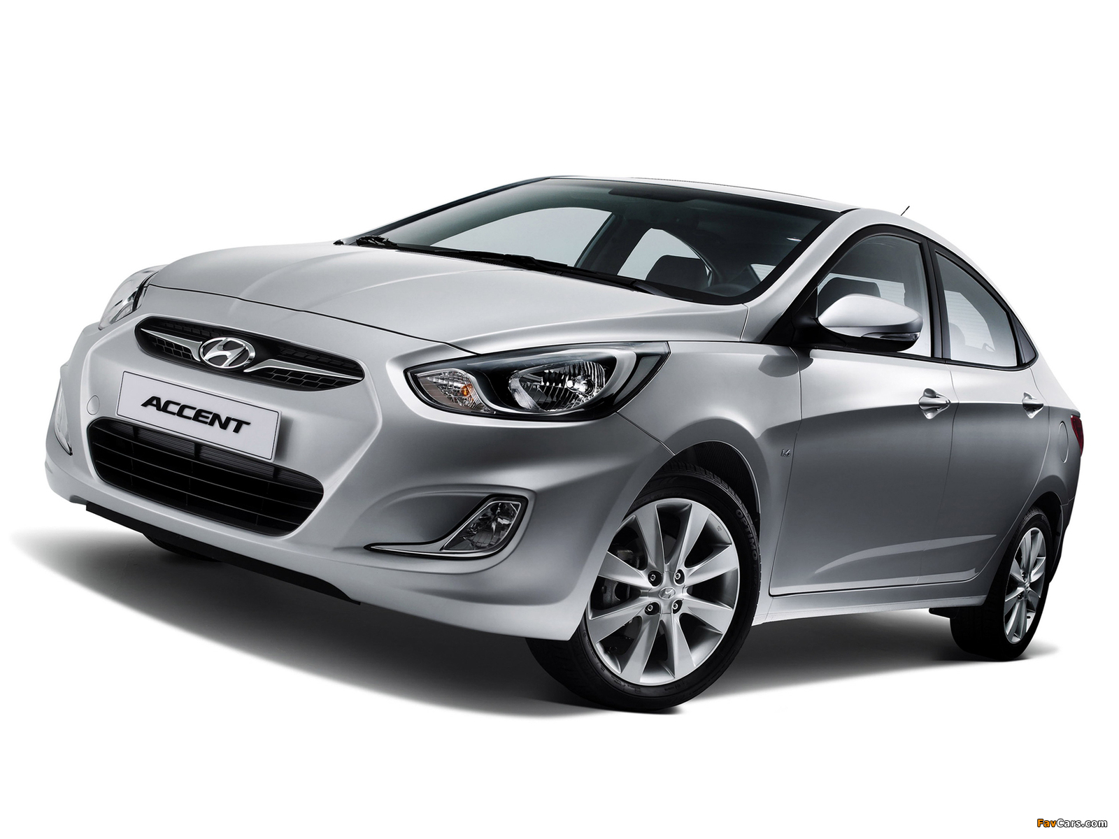 Hyundai Accent (RB) 2010 wallpapers (1600 x 1200)