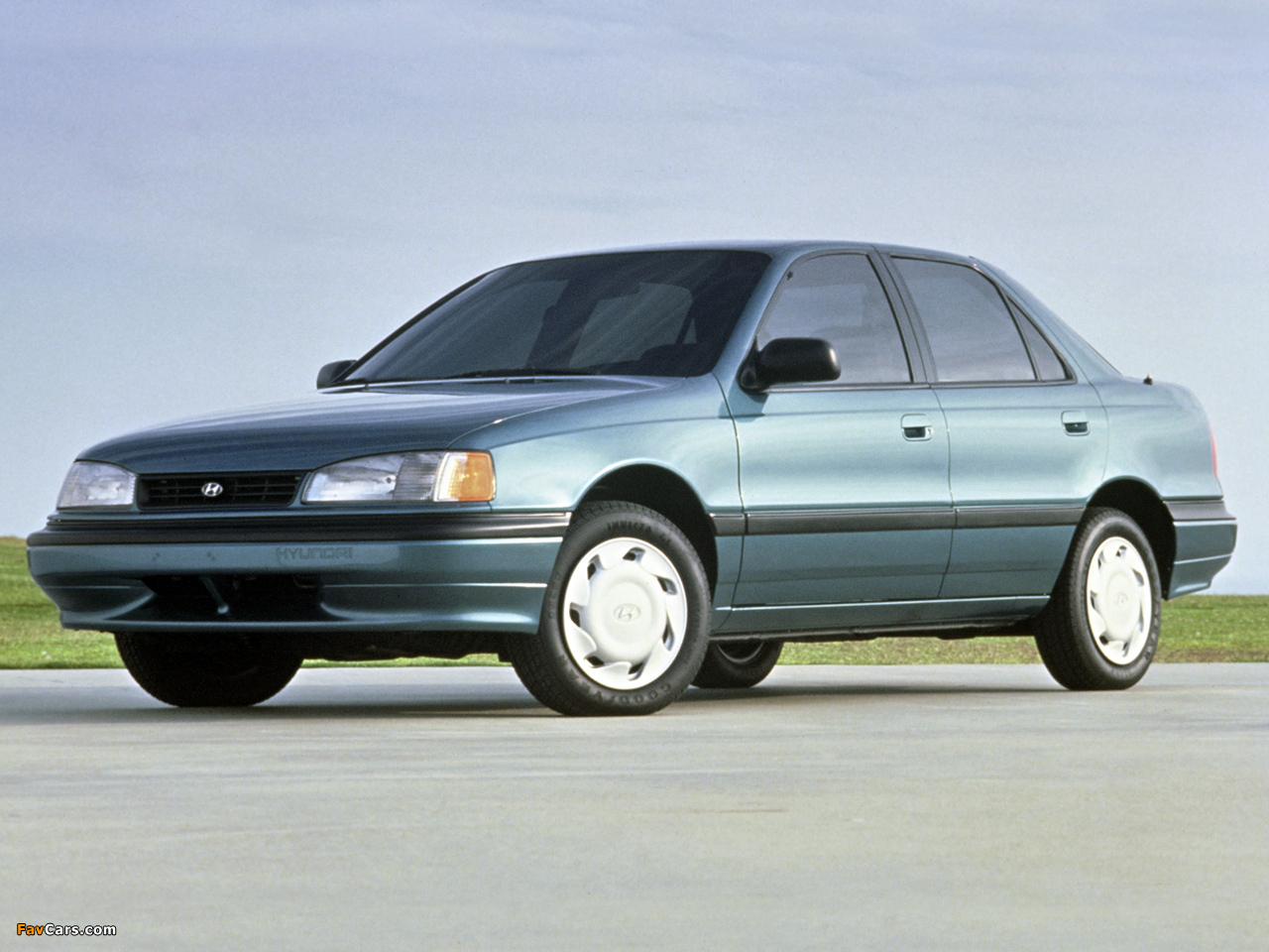 Hyundai Elantra US-spec (J1) 1990–93 pictures (1280 x 960)