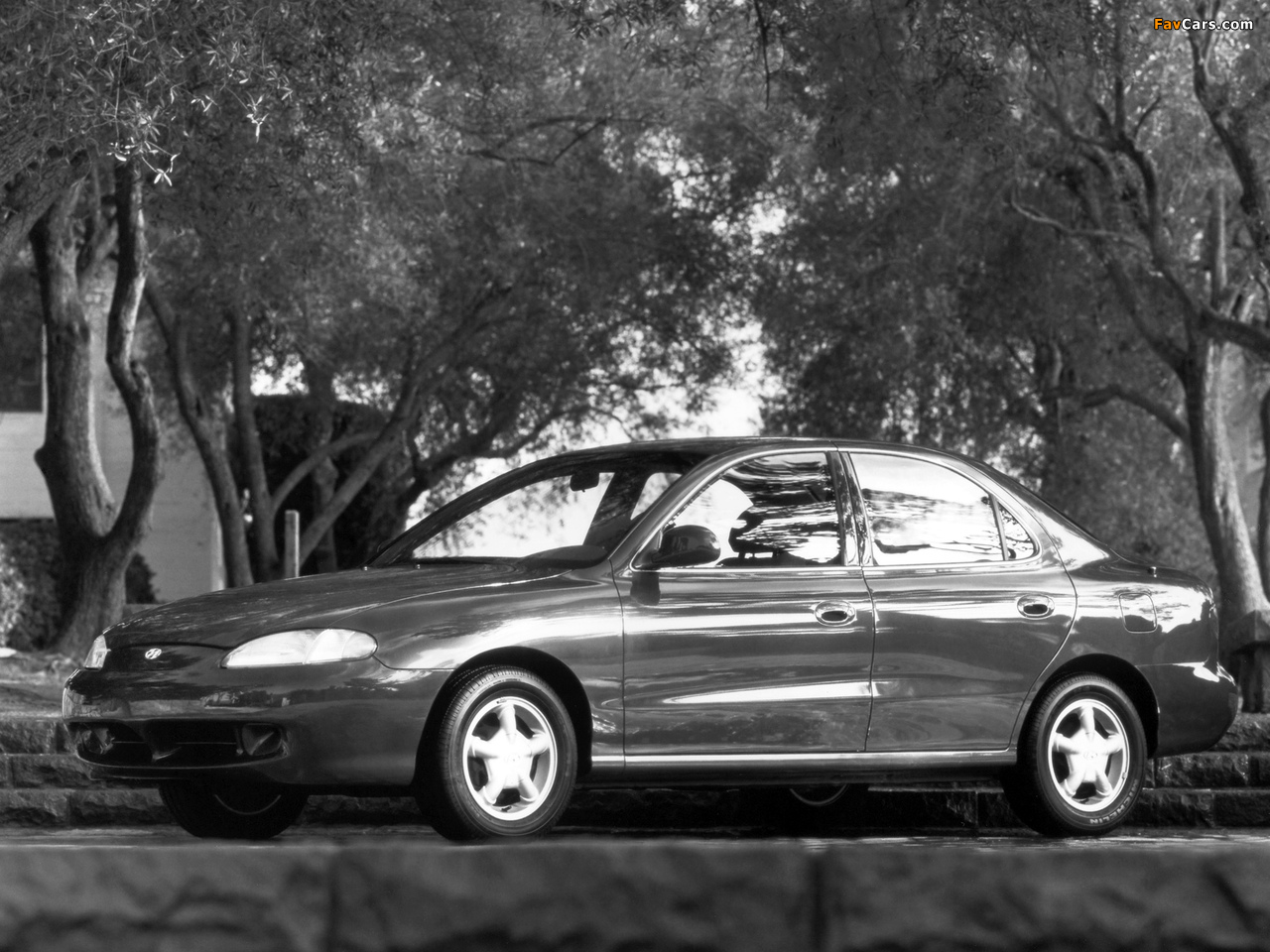 Hyundai Elantra US-spec (J2) 1996–98 photos (1280 x 960)